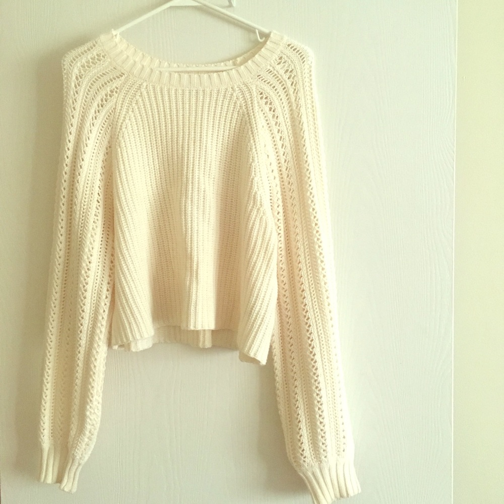 POINTELLE CREW NECK CROPPED SWEATER ☁️🙌🏻